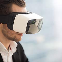 https://www.forensicscolleges.com/wp-content/uploads/2018/01/investigator-with-vr-headset-240x240.jpg